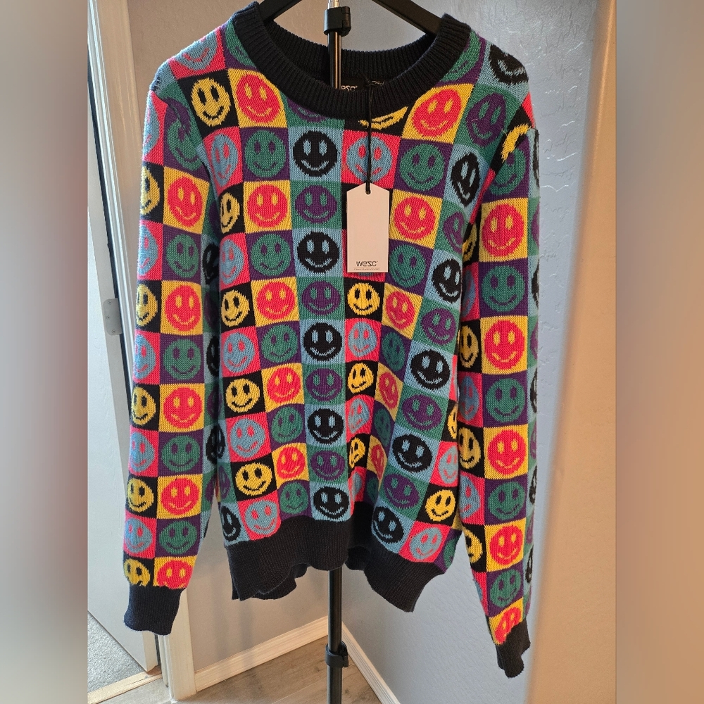WESC Leon Pop Smiley Knit Sweater Unisex Mens S NWT